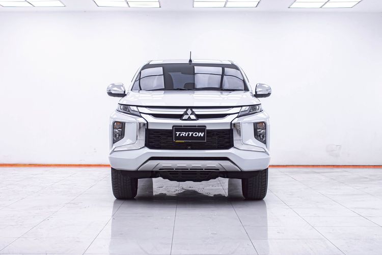 Mitsubishi Triton 2020 2.4 GT Plus Pickup ดีเซล ไม่ติดแก๊ส เกียร์อัตโนมัติ ขาว รูปที่ 4
