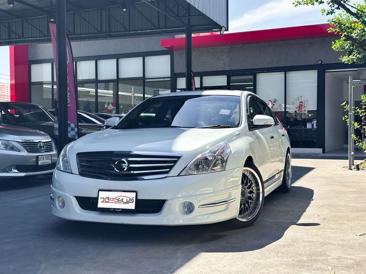รถ Nissan Teana 2.5 250 XV Sports Series Navi สี ขาว