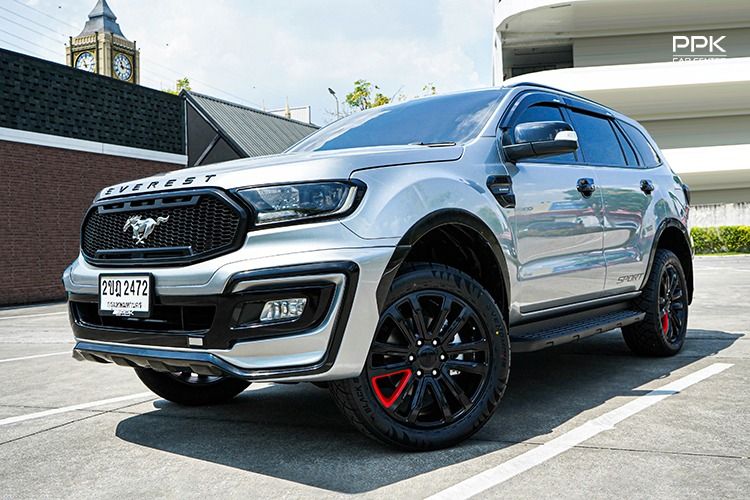 รถ Ford Everest 2.0 Titanium Sport สี เทา