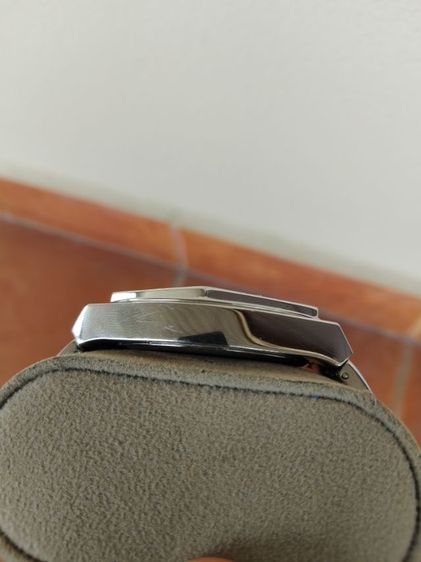 นาฬิกา Guess  รูปที่ 9