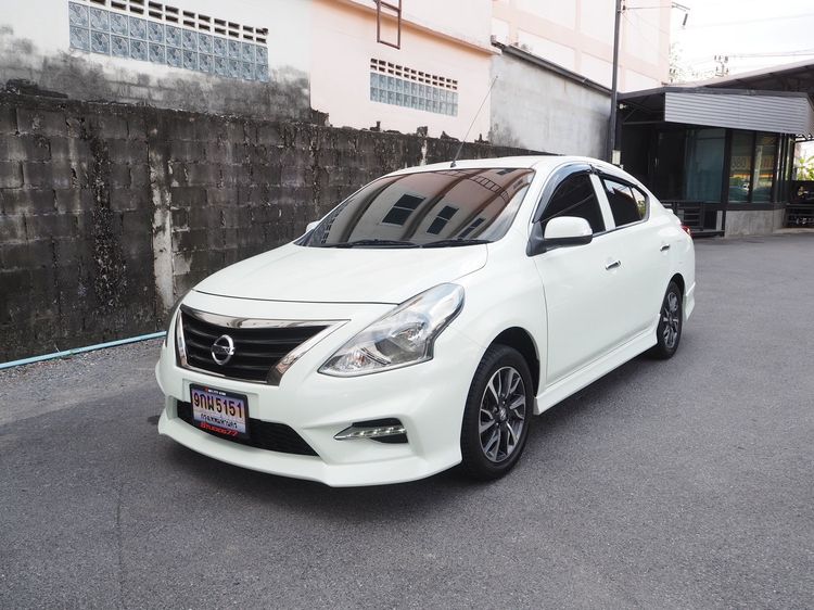 Nissan Almera 2019 1.2 E Sportech Sedan เบนซิน ไม่ติดแก๊ส เกียร์อัตโนมัติ ขาว รูปที่ 2