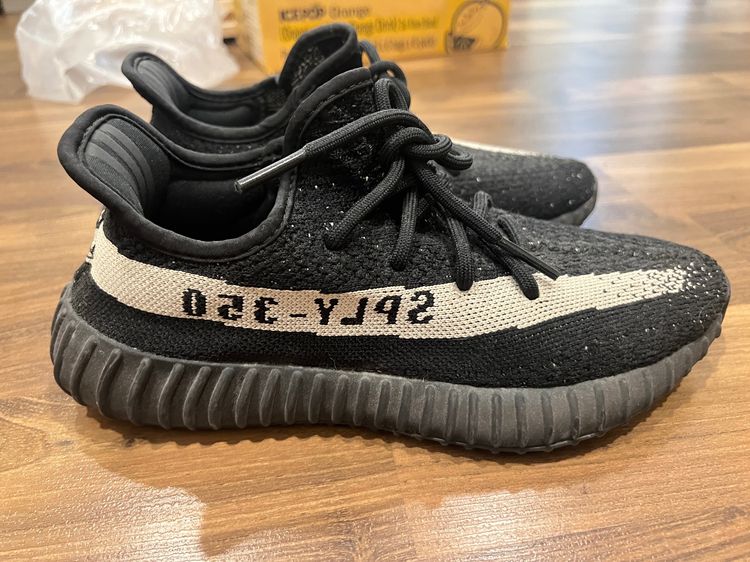 Adidas Yeezy Oreo 