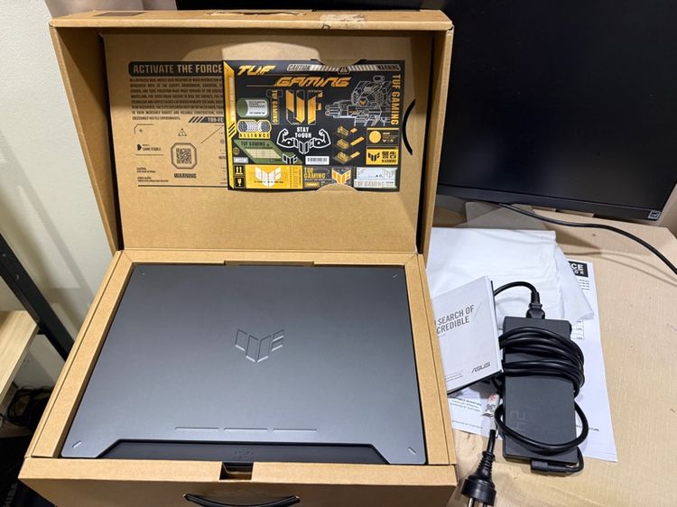 ไม่ใช่ 16 กิกะไบต์ วินโดว์ โน๊ตบุ๊ค Notebook Asus TUF Gaming F15 FX507VV-LP147W การ์ดจอ RTX4060 แรงๆ ทำงานกราฟฟิก เล่นเกมอื่นๆสบายมาก สอบถามได้ครับ