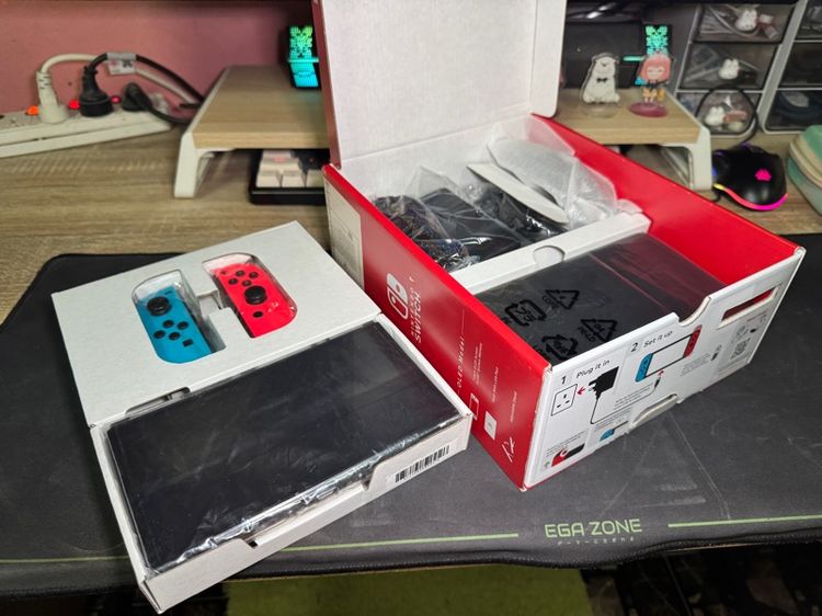 เครื่องเกมส์นินเทนโด เชื่อมต่อไร้สายได้ Nintendo switch OLED