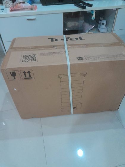 เครื่องดูแลเสื้อผ้าและรีดผ้าไอน้ำ TEFAL รุ่น YT2020E0 ใหม่ยังไม่ได้แกะกล่อง รูปที่ 5