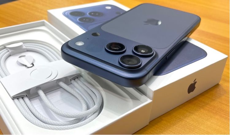 iphone 17 pro 1TB สภาพใหม่เอี่ยม รูปที่ 4