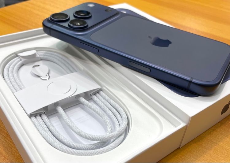 iphone 17 pro 1TB สภาพใหม่เอี่ยม รูปที่ 2