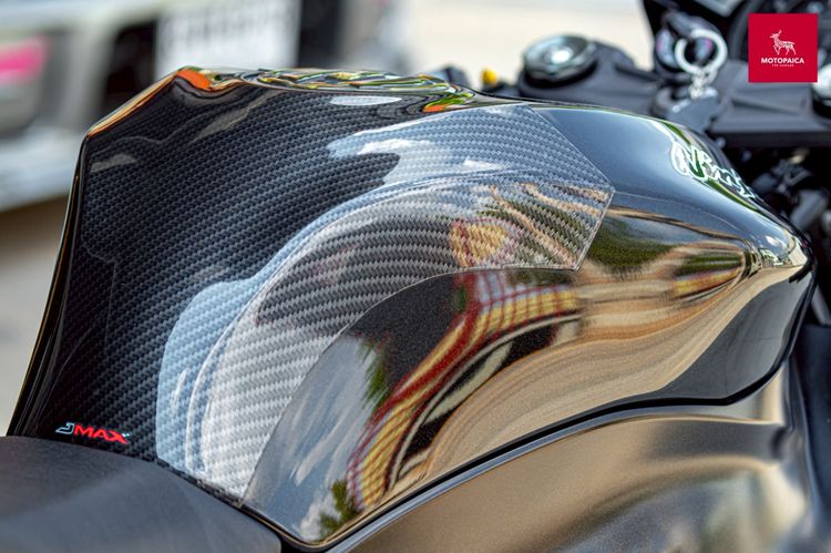 Kawasaki Ninja ZX-6R ปี2019 สีดำด้าน วิ่งน้อย6,000Km. รถใหม่มาก รูปที่ 14