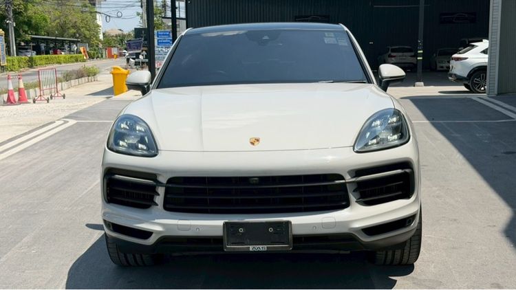 รถ Porsche Cayenne 3.0 E-Hybrid 4WD สี เบจ