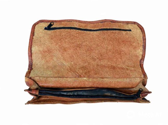 กระเป๋าสะพายหนังแท้ รูปที่ 3