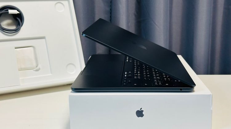 MacBook Air 13 inch M3 ram 16 รูปที่ 4