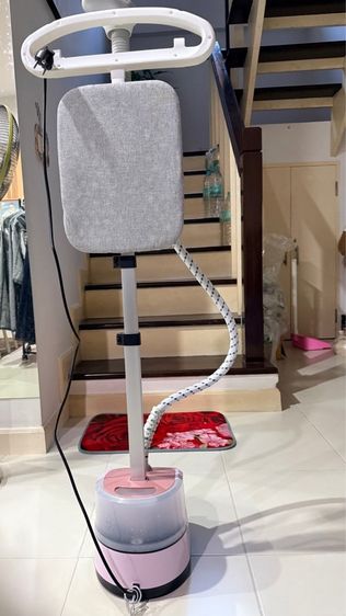 เตารีดไอน้ำแนวตั้ง