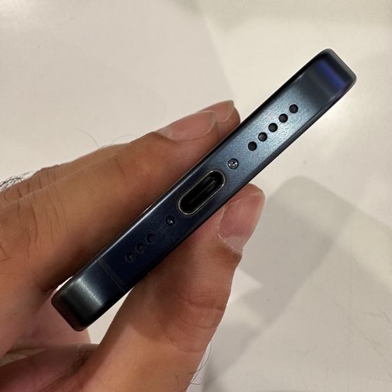 Iphone 15pro 128gb เครื่องศูนย์ไทย สี blue titanium สภาพใหม่ ไม่มีรอย รูปที่ 4