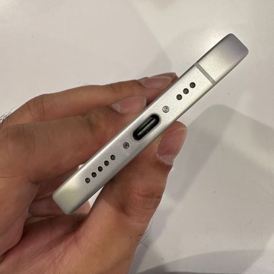 iphone16 128gb เครื่องศูนย์ไทย สีขาว ประกันถึง12-11-69 สุขภาพแบต99เปอร์เซ็นต์ รูปที่ 4