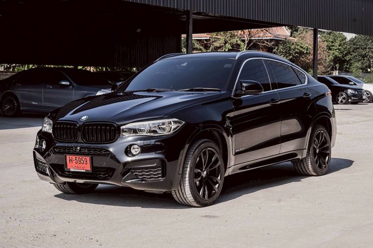BMW X6 SUV คูเป้ ดีเซล 6 สูบ ตัวหล่อ