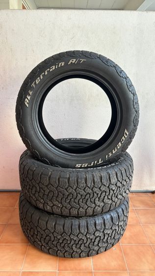 275 อื่นๆ ยาง Dcenti tires All terrain AT ปี 25  มือ 2 ดอกยางเต็ม ม