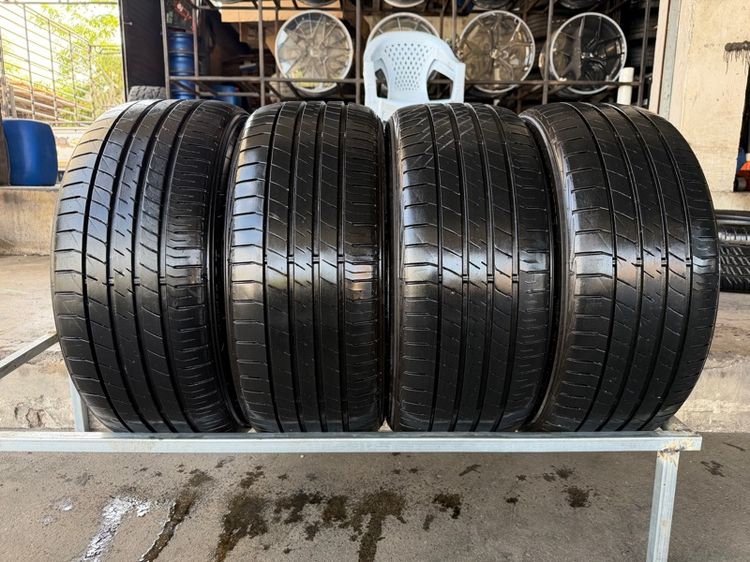 ยางDUNLOP225-45-17 ปี25 ปีแท้ ใส่แทน 215-45-17 ได้เลยจ้า 