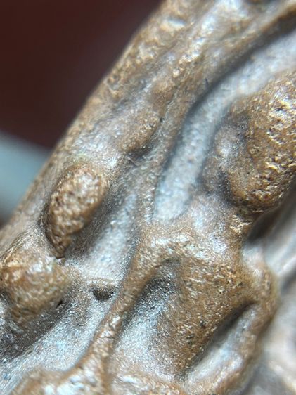 พระเลี่ยงเนื้อดิน ลําพูน รูปที่ 12