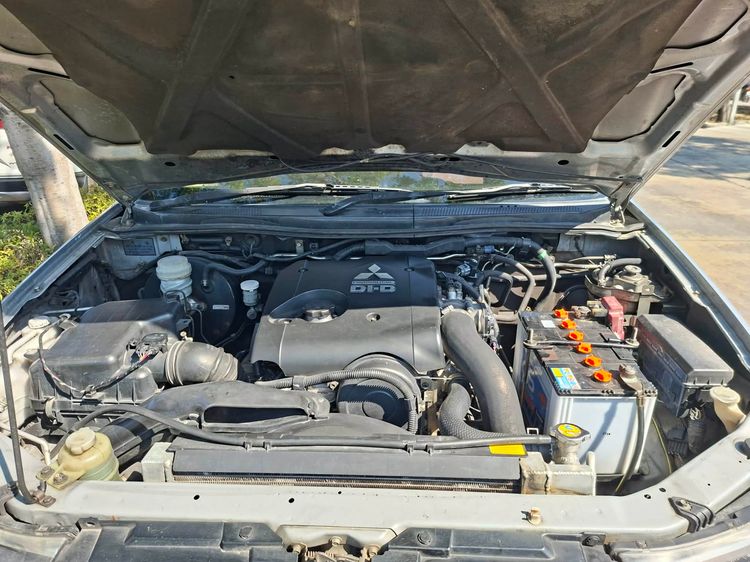 Mitsubishi Triton 2012 2.5 GLX Plus Pickup ดีเซล ไม่ติดแก๊ส เกียร์ธรรมดา เทา รูปที่ 2