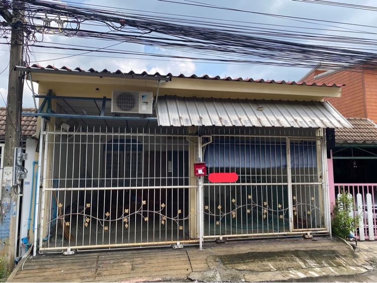 ขายบ้านทาวน์เฮาส์ 1.7M ใกล้ห้าง,บีทีเอส