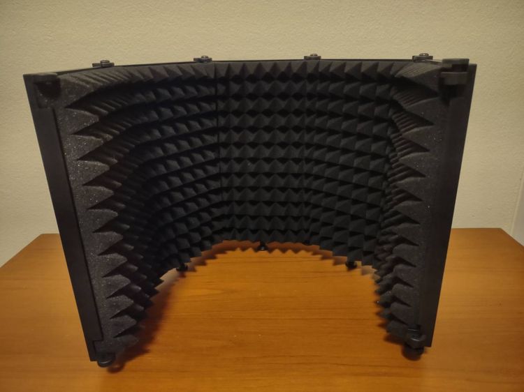 แผ่นกันเสียงสะท้อน