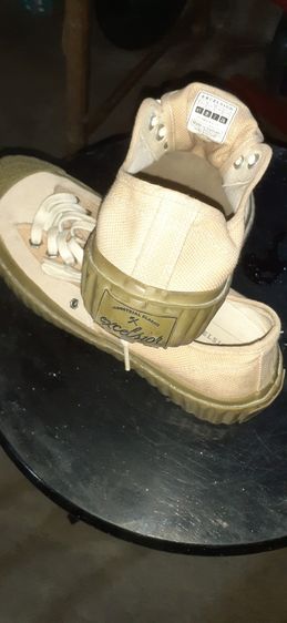 รองเท้ามือสอง สภาพใหม่มาก.ไม่มีตำหนิ  รูปที่ 2