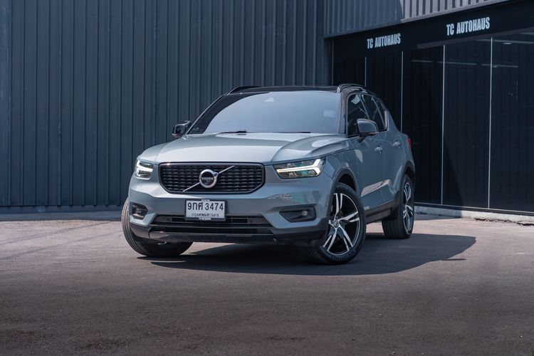 Volvo XC40 2020 2.0 T5 R-Design 4WD Utility-car เบนซิน ไม่ติดแก๊ส เกียร์อัตโนมัติ เทา รูปที่ 3