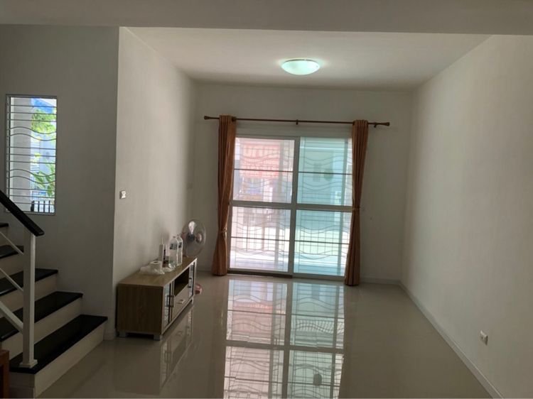 Pruksa 2015 มีบางส่วน เทาว์เฮาส์ รูปที่ 3