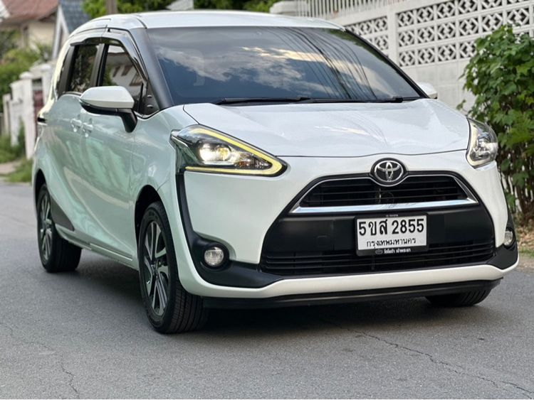 Toyota Sienta 2019 1.5 V Utility-car เบนซิน ไม่ติดแก๊ส เกียร์อัตโนมัติ ขาว รูปที่ 3