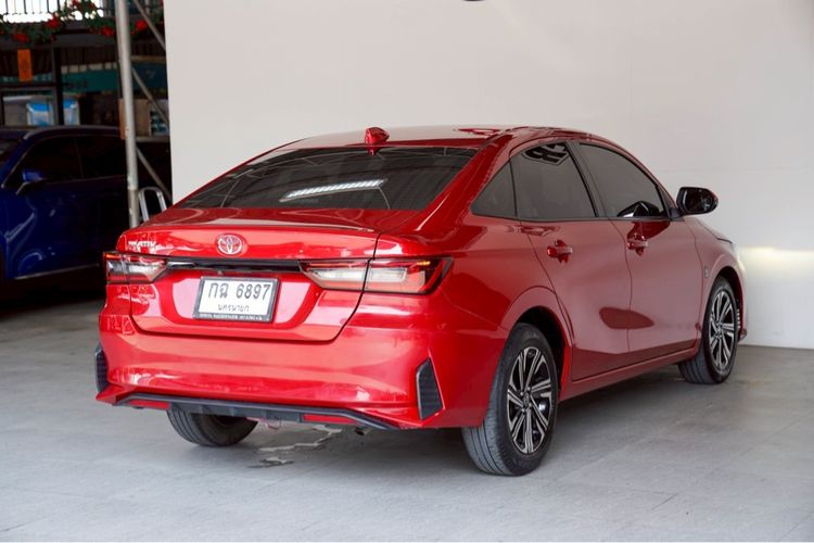 Toyota Yaris ATIV 2022 1.2 Smart Sedan เบนซิน ไม่ติดแก๊ส เกียร์อัตโนมัติ แดง รูปที่ 4