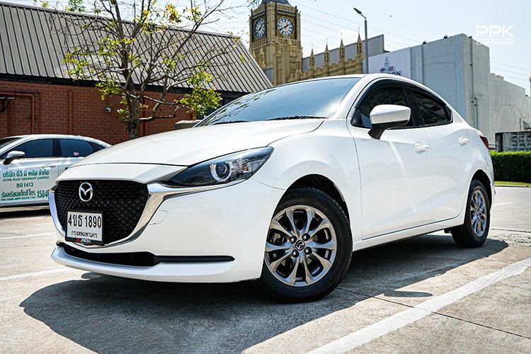 Mazda Mazda 2 2023 1.3 C Sedan เบนซิน ไม่ติดแก๊ส เกียร์อัตโนมัติ ขาว