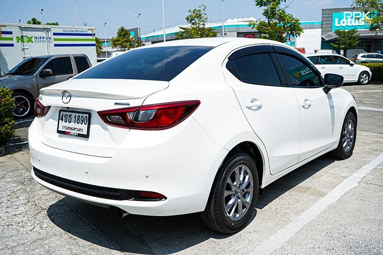 Mazda Mazda 2 2023 1.3 C Sedan เบนซิน ไม่ติดแก๊ส เกียร์อัตโนมัติ ขาว รูปที่ 4