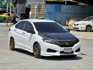 Honda city 1.5  AT V พลัส Push Startปี 2014 ถบ้านสวยงาม Honda city 