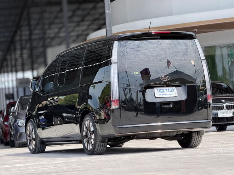 Hyundai Staria 2022 PREMIUM 2.2 Utility-car ดีเซล ไม่ติดแก๊ส เกียร์อัตโนมัติ ดำ รูปที่ 4