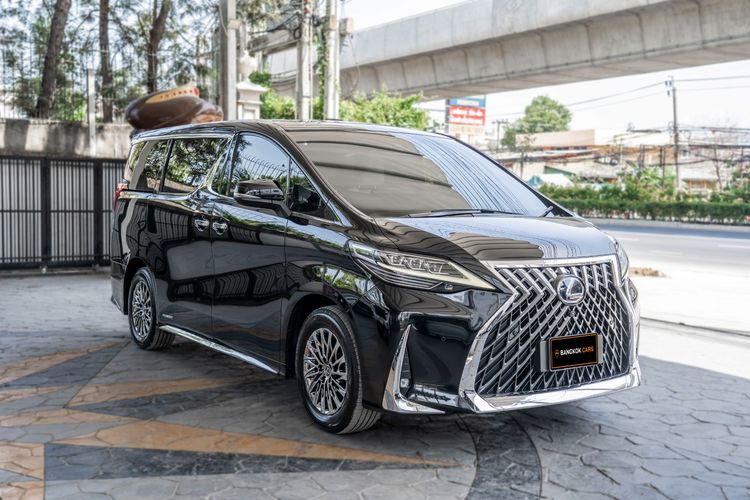รถ Lexus LM300h Executive 4-Seater สี ดำ