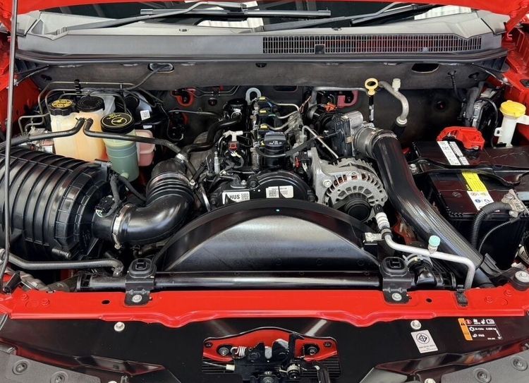 Chevrolet Colorado 2016 2.5 LT Pickup ดีเซล เกียร์ธรรมดา แดง รูปที่ 3