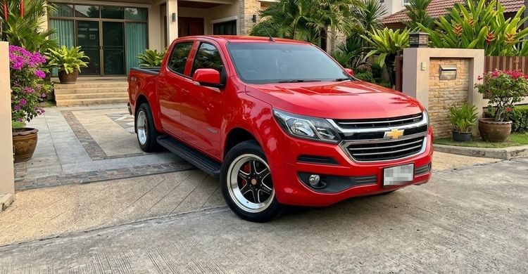 รถ Chevrolet Colorado 2.5 LT สี แดง