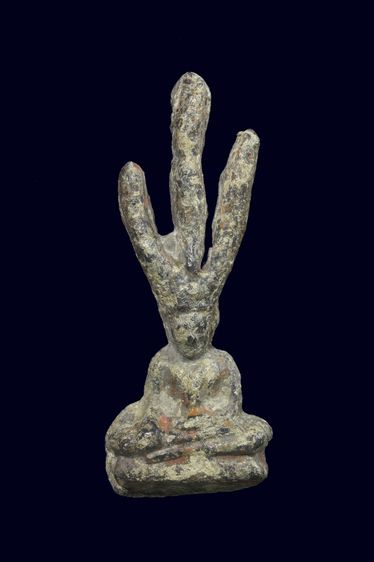 พระท่ากระดานสามเขาสนิมแดง