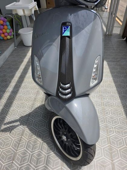 Vespa Sprint 150 สีเทาแลมโบ รูปที่ 8