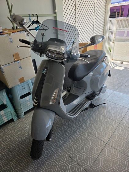 Vespa Sprint 150 สีเทาแลมโบ รูปที่ 11