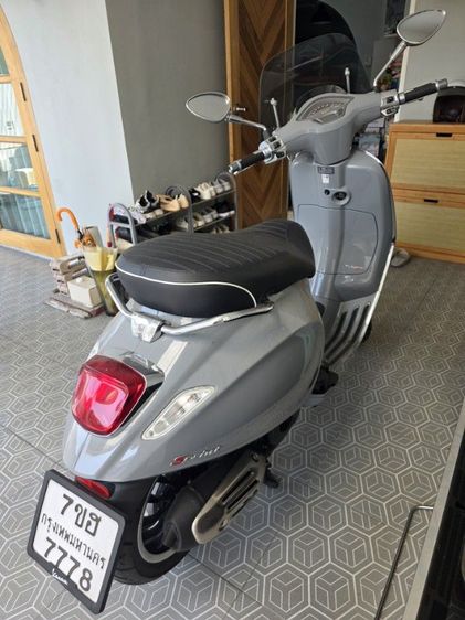 Vespa Sprint 150 สีเทาแลมโบ รูปที่ 14