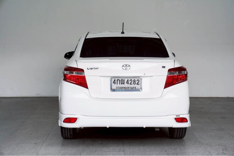 Toyota Vios 2015 1.5 E Sedan เบนซิน ไม่ติดแก๊ส เกียร์อัตโนมัติ ขาว รูปที่ 2