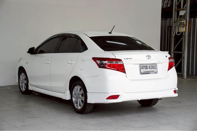 Toyota Vios 2015 1.5 E Sedan เบนซิน ไม่ติดแก๊ส เกียร์อัตโนมัติ ขาว รูปที่ 3