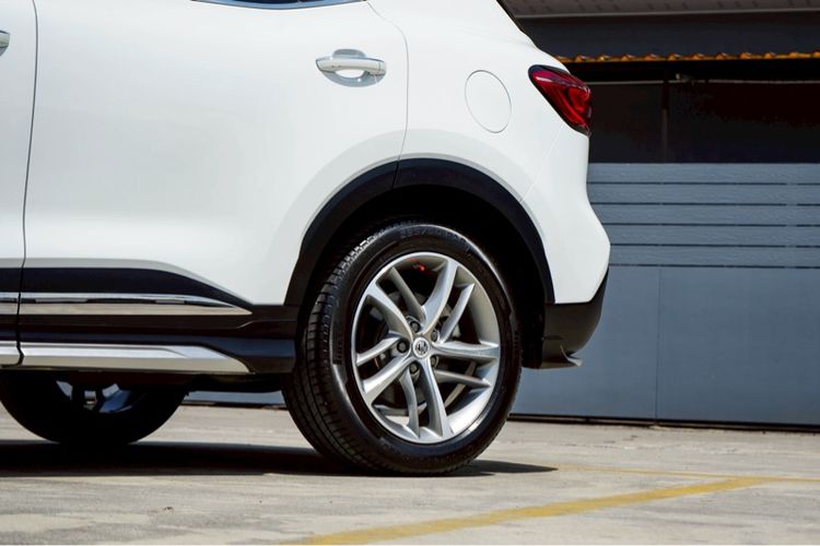 MG HS 2021 1.5 X Utility-car เบนซิน ไม่ติดแก๊ส เกียร์อัตโนมัติ ขาว รูปที่ 4