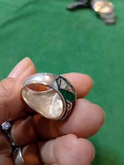 แหวนเงินท้าวเวสสุวรรณลงยาสีเขียว รูปที่ 4