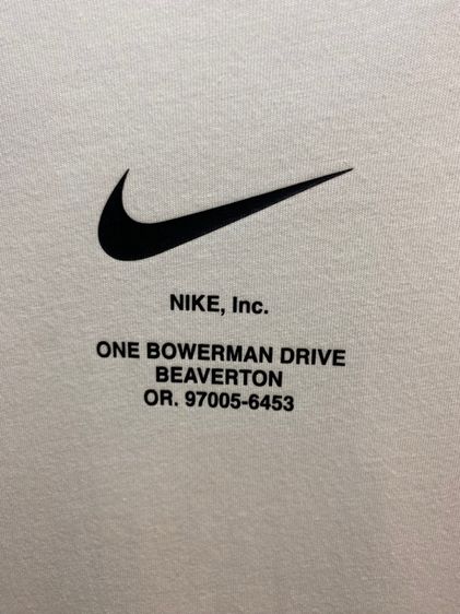 เสื้อยืด Nike Swoosh Tee White รูปที่ 3