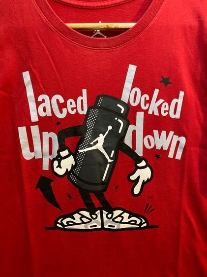 เสื้อยืด Jordan "Laced Up Locked Down" รูปที่ 2