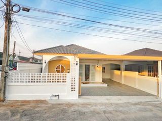 บ้านเดี่ยวมินิมอลใกล้โรงเรียนอัสสัมชัญศรีราชา