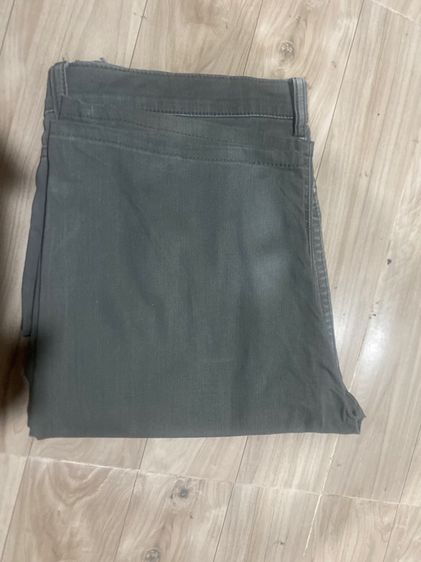 ขายกางเกงขาสั้น เบร์น UNIQLO เอว 36“ รูปที่ 2