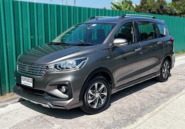 รถ Suzuki Ertiga 1.5 GX สี เทา